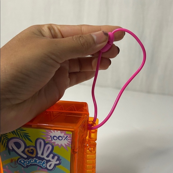 Polly Pocket Tropical Smoothie Purse Playset β 100% Fun Series | Mattel - Picture 5 of 5